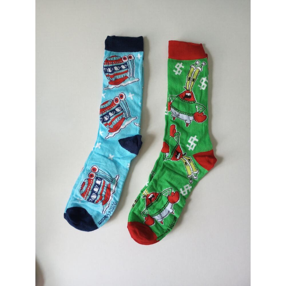 SpongeBob SquarePants NWOT Men's crew socks size 6-12‎